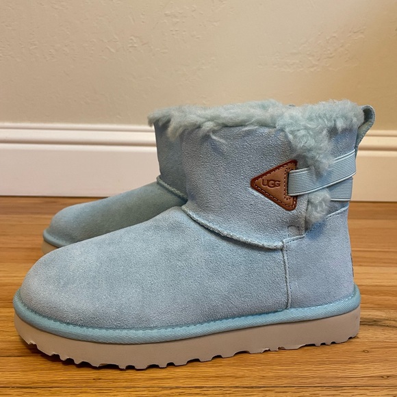 UGG Boots NWOT - Picture 2 of 10